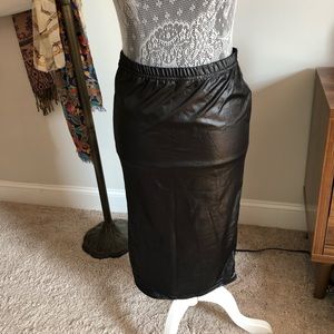 Black midi/pencil skirt